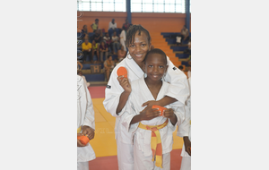 mère et fils ceinture orange