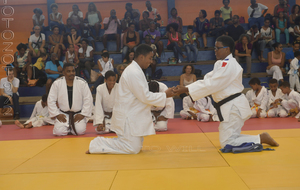 raphaël recoit sa ceinture marron