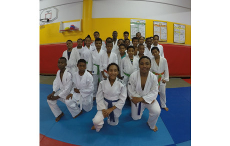 LES BENJAMINS ONT ASSURES