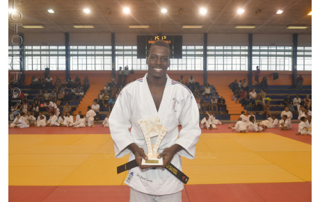 JOHN DANIEL 1ERE CEINTURE NOIRE DU CLUB